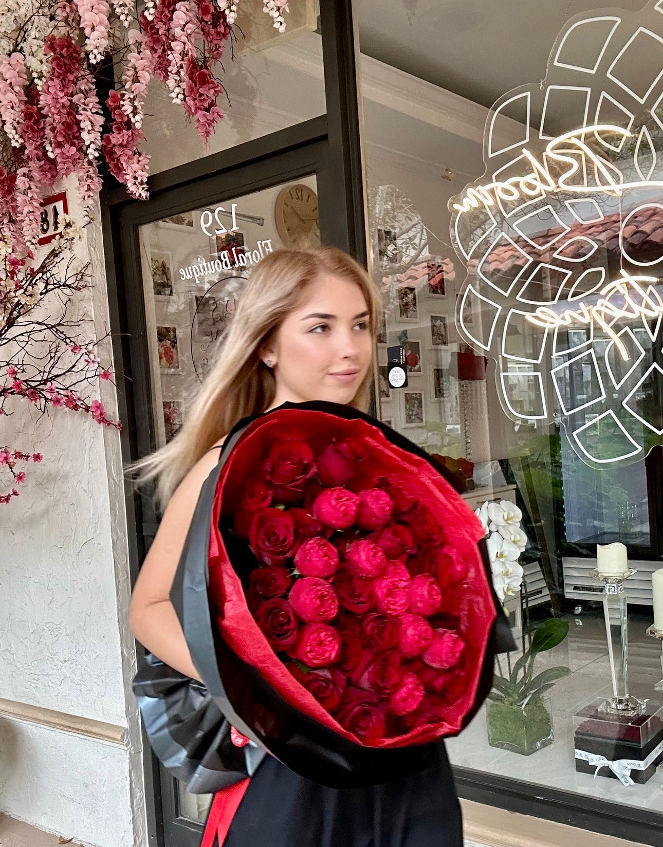 Deep Love Garden Roses - Lily's Bloom Boutique