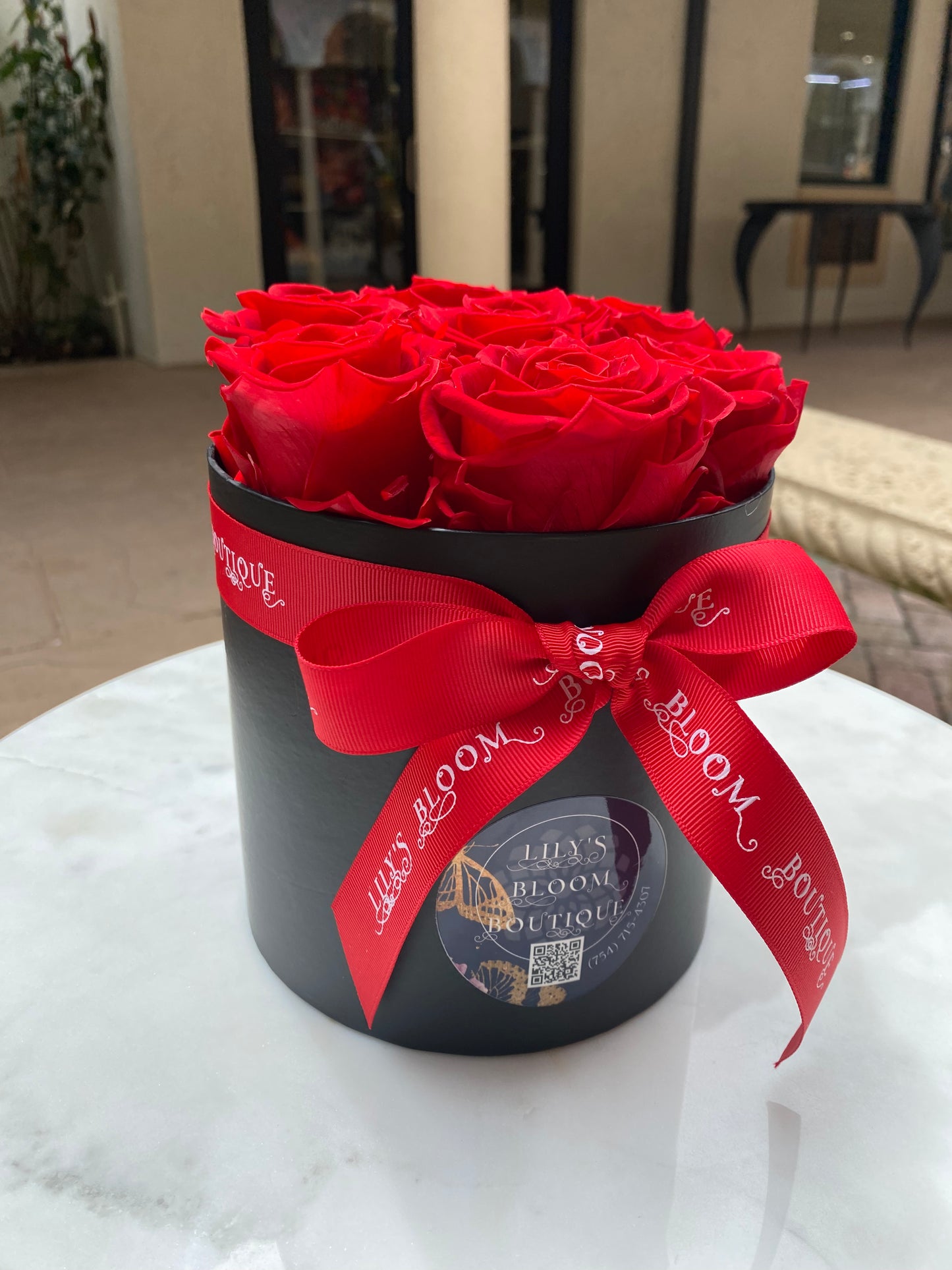 Red Roses in Black Box