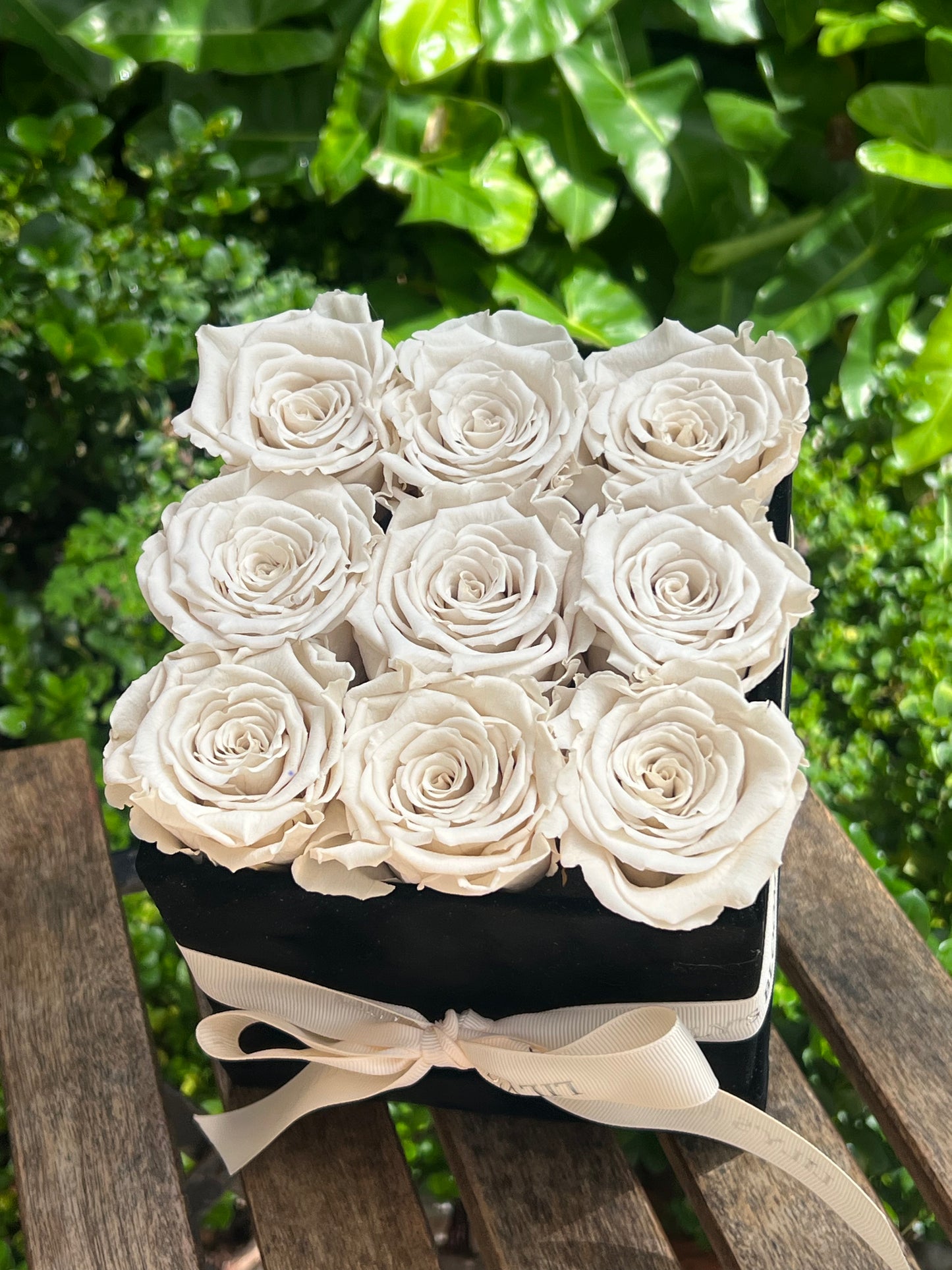 Silk Petal Preserved Box