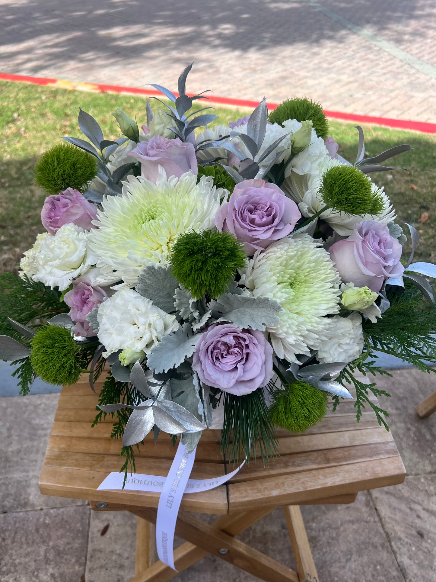 Winter Spirit Flowers Arrangement