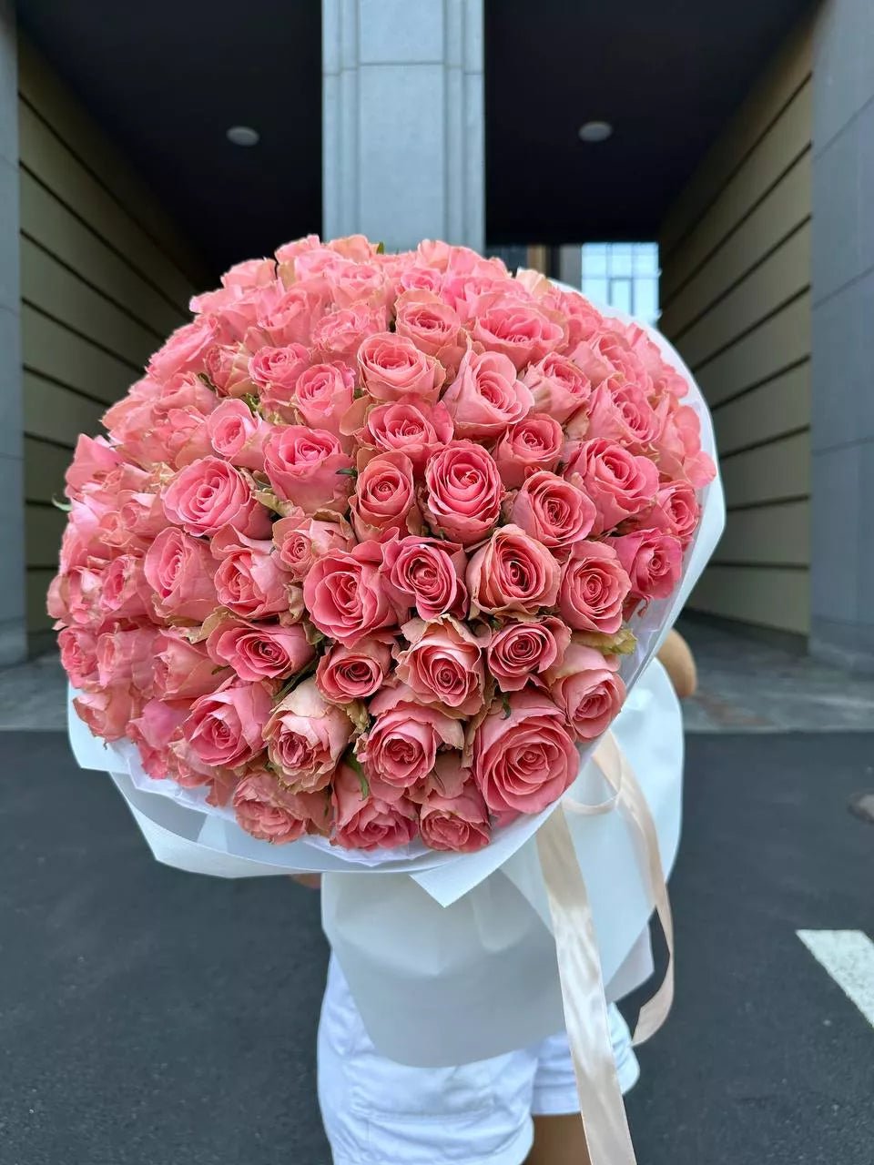 Soft Pink Rose Bouquet - Lily's Bloom Boutique