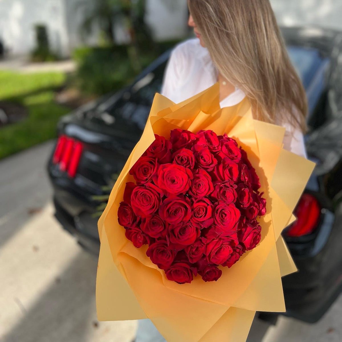 Red Roses Botique Best and Fresh Handpicked Red Roses – Lily's Bloom Boutique