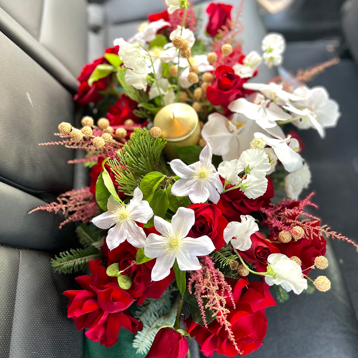 Beautiful Centerpiece of Christmas flowers