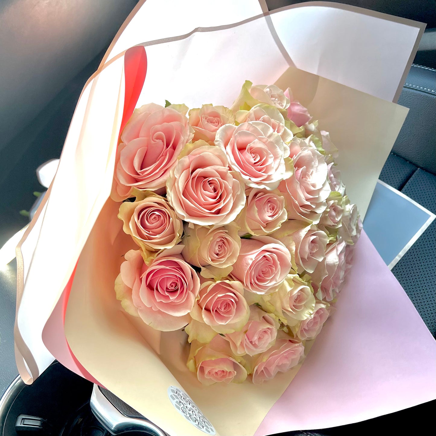 Classic Pink 2 dozen Roses Bouquet