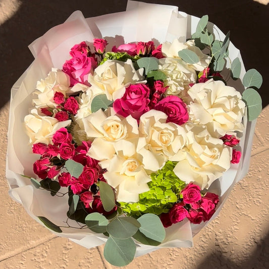 Vanilla Raspberry Bouquet - Lily's Bloom Boutique